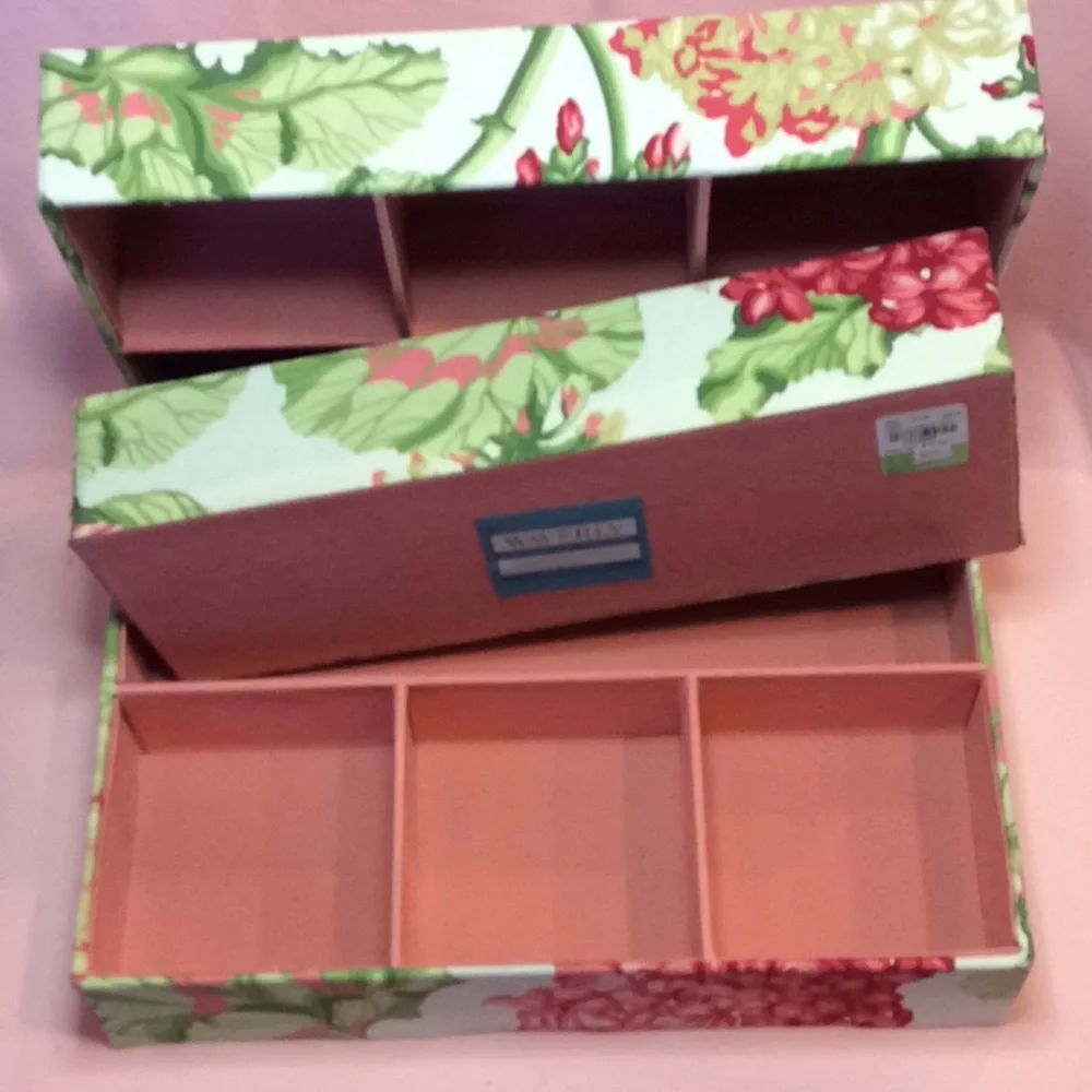 FINAL SALE PRICE Waverly 3 Piece Organization Trays W/Hydrangeas